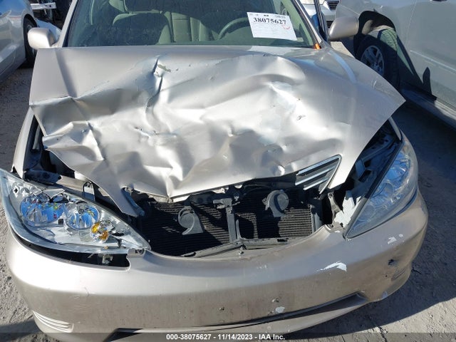 2005 TOYOTA CAMRY LE VIN: 4T1BE32K95U033570
