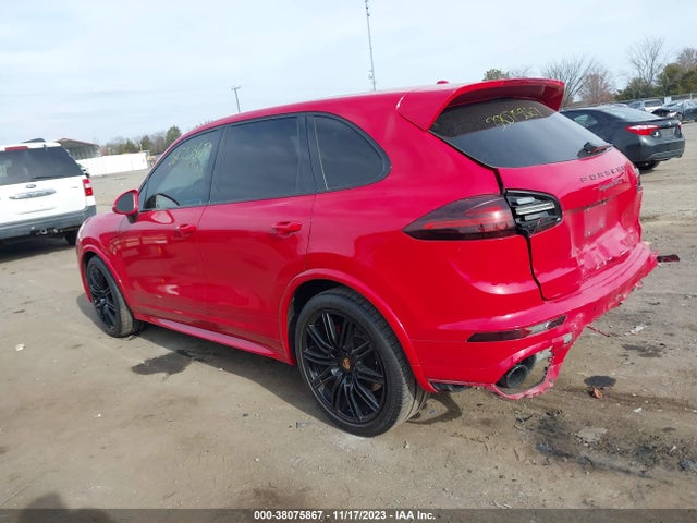 2016 PORSCHE CAYENNE WP1AD2A21GLA70585 Photo 2