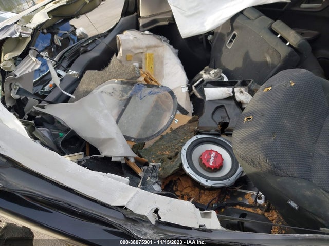 Honda FIT LX 2019 3HGGK5H42KM723072 Image 8