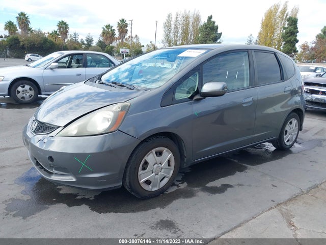 2012 HONDA FIT VIN: JHMGE8H37CC037903