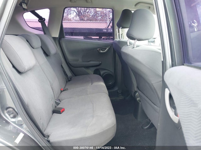2012 HONDA FIT VIN: JHMGE8H37CC037903