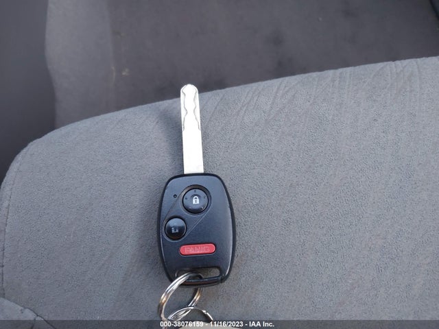 2008 HONDA CIVIC LX VIN: 2HGFG12658H518966