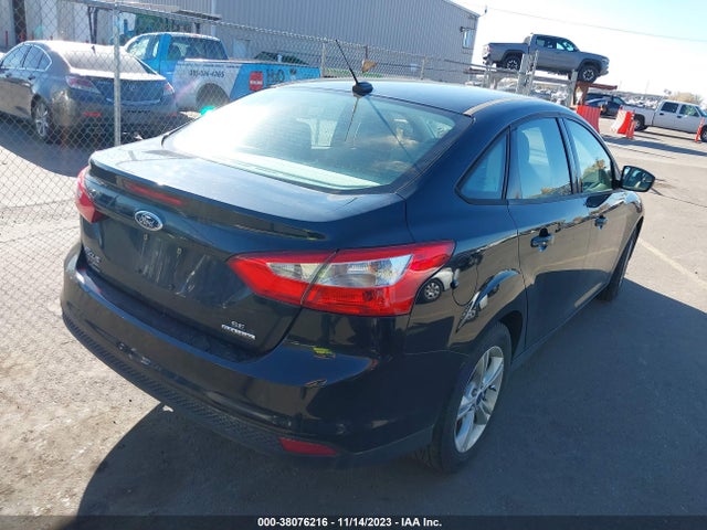 Ford FOCUS SE 2014 1FADP3F20EL416309 Image 4