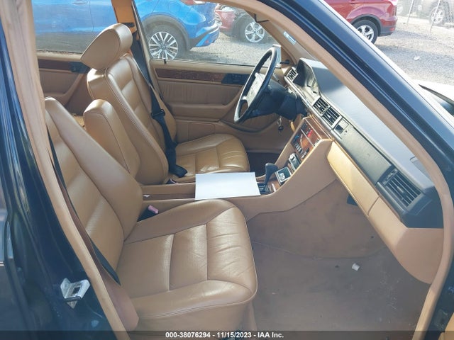 1991 MERCEDES-BENZ 300 E VIN: WDBEA30D9MB369259