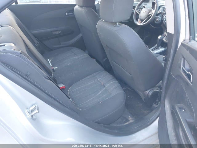 Chevrolet Sonic Lt Auto 2015 1G1JC5SG2F4164329 Image 8