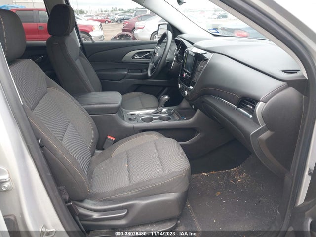 Chevrolet Traverse Ls 2018 1GNERFKW6JJ214459 Image 5