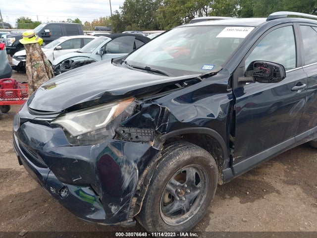 2018 TOYOTA RAV4 LE VIN: 2T3ZFREV0JW503247