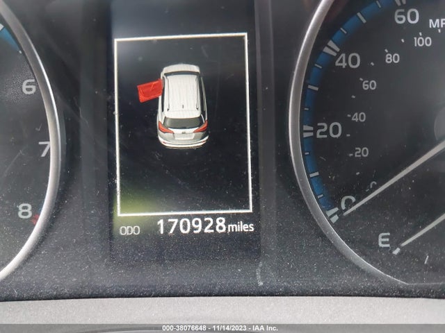 2018 TOYOTA RAV4 LE VIN: 2T3ZFREV0JW503247