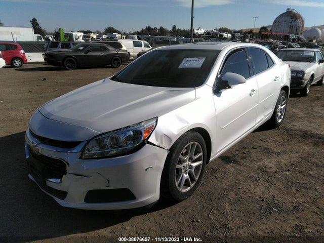 Chevrolet MALIBU LT 2015 1G11C5SL2FF323299 Image 2