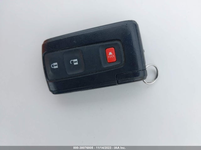 2008 TOYOTA PRIUS TOURING VIN: JTDKB20U587809160