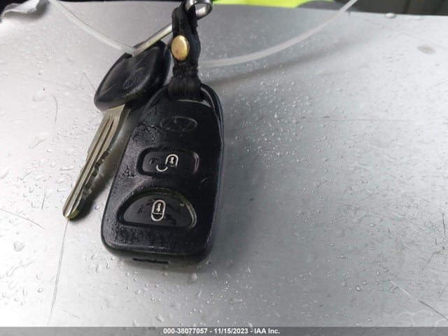 2011 HYUNDAI ACCENT GLS VIN: KMHCN4AC8BU598778