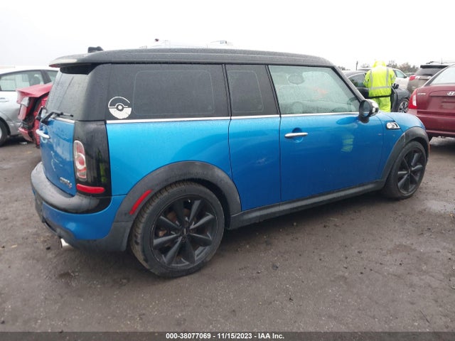 2011 MINI COOPER S CLUBMAN WMWZG3C56BTY35370 Photo 3