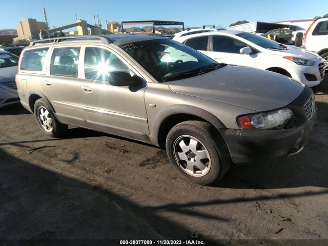 2002 VOLVO V70 XC A SR VIN: YV1SZ58D921051717
