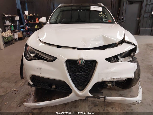 ZASPAKBN5K7C50061 Alfa Romeo Stelvio Ti Awd