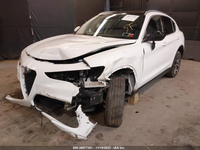 ZASPAKBN5K7C50061 Alfa Romeo Stelvio Ti Awd