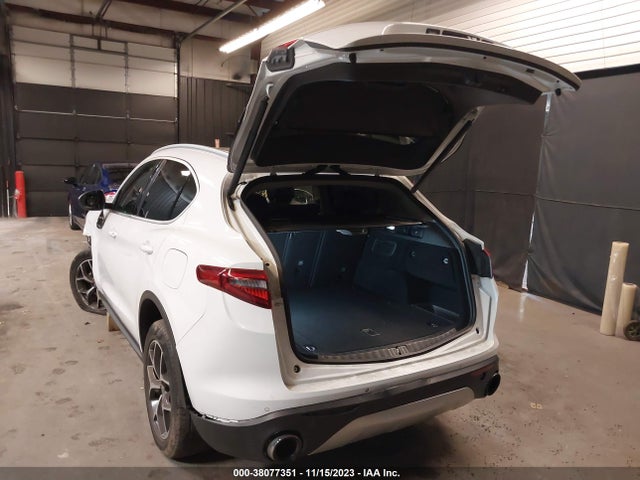 ZASPAKBN5K7C50061 Alfa Romeo Stelvio Ti Awd