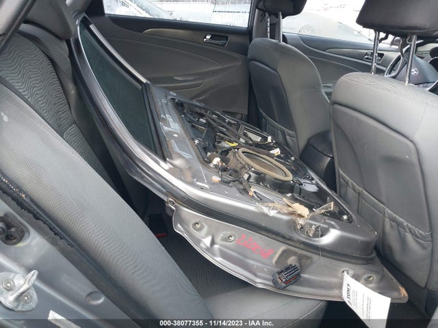 2015 HYUNDAI SONATA HYBRID VIN: KMHEC4A46FA133253