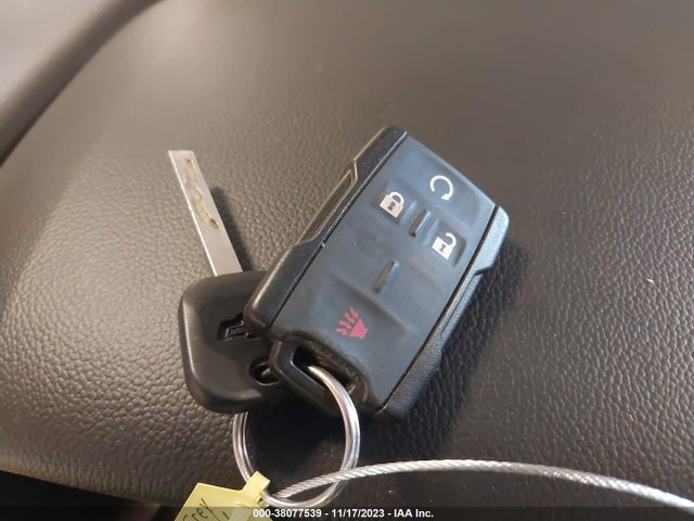 2017 CHEVROLET SILVERADO 1500 2LT VIN: 3GCUKREC1HG209774