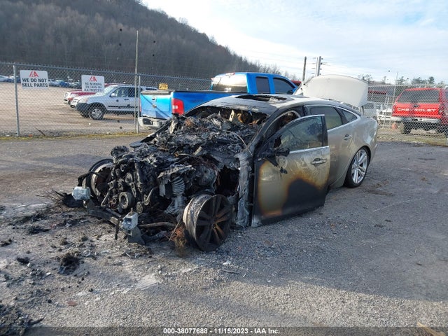 2013 JAGUAR XJ SAJWJ2GD2D8V45010 Photo 1