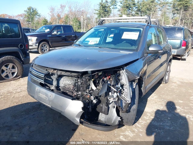 2012 VOLKSWAGEN TIGUAN S VIN: WVGAV7AX3CW004664