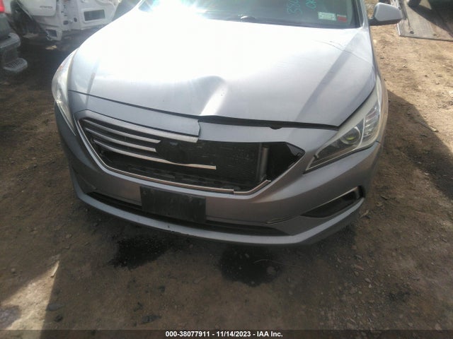 Hyundai SONATA SE 2015 5NPE24AF2FH000829 Image 6