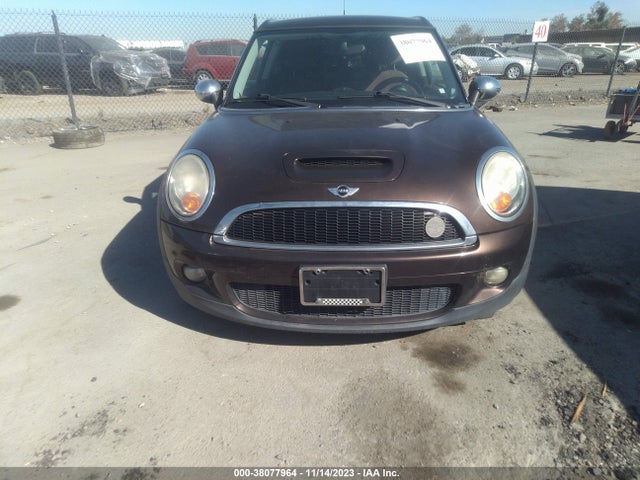2010 MINI COOPER S CLUBMAN WMWMM3C51ATZ33577 Photo 5