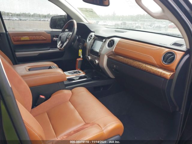 2018 TOYOTA TUNDRA 4WD 5TFAW5F15JX735842 Photo 4