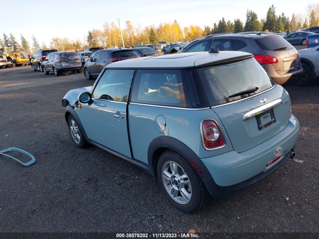 2013 MINI HARDTOP WMWSU3C58DT686098 Photo 2