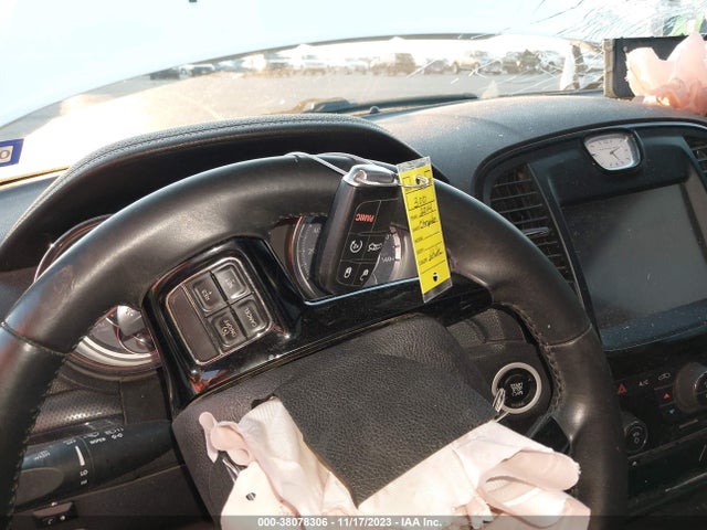 Chrysler 300 S 2014 2C3CCABG8EH161613 Image 11