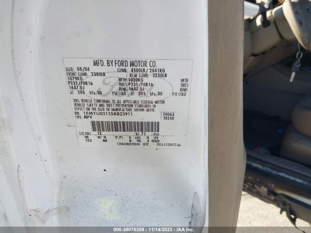 2005 FORD ESCAPE XLT VIN: 1FMYU03135KB23911