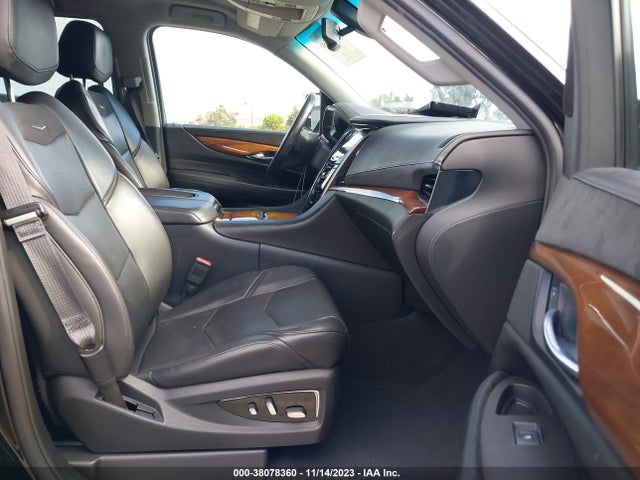 1GYS3GKJ0HR242125 Cadillac Escalade Esv Standard