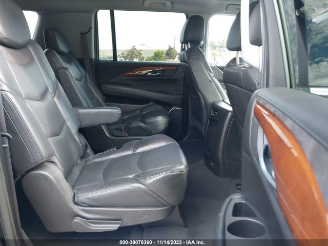 1GYS3GKJ0HR242125 Cadillac Escalade Esv Standard