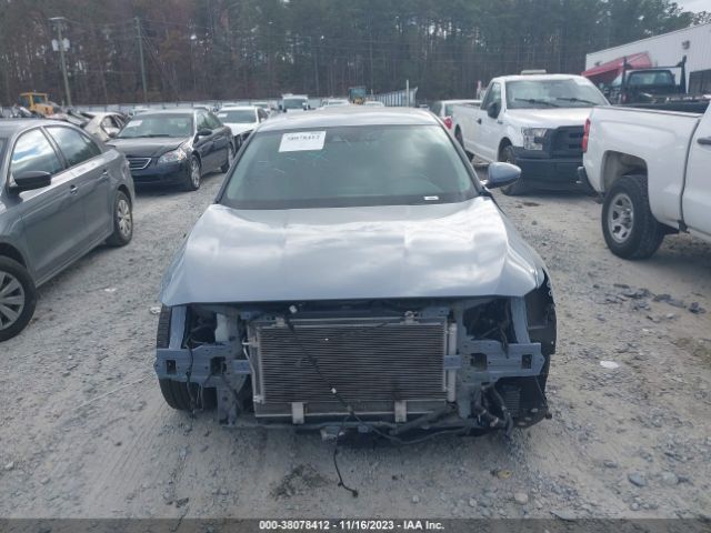 1HGCV3F95NA007793 Honda Accord Hybrid Touring