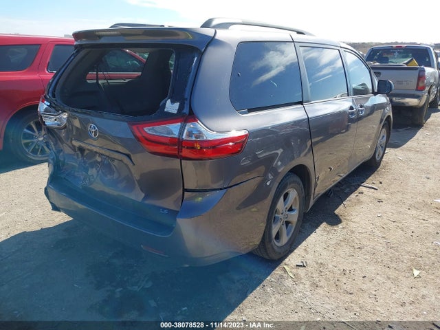 2015 TOYOTA SIENNA LE 8 PASSENGER VIN: 5TDKK3DC7FS551279