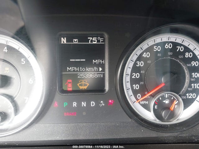2015 RAM 1500 EXPRESS VIN: 1C6RR6KT5FS762574