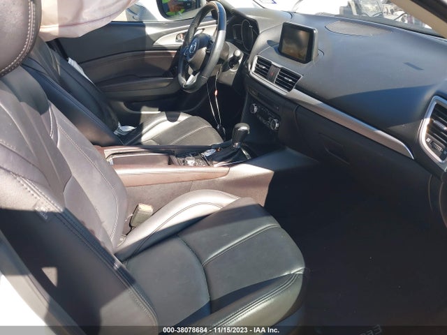 2017 MAZDA MAZDA3 TOURING 2.5 VIN: 3MZBN1L3XHM151522