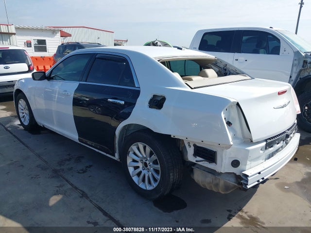 2C3CCAAG5EH327121 Chrysler 300