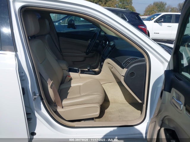 2C3CCAAG5EH327121 Chrysler 300