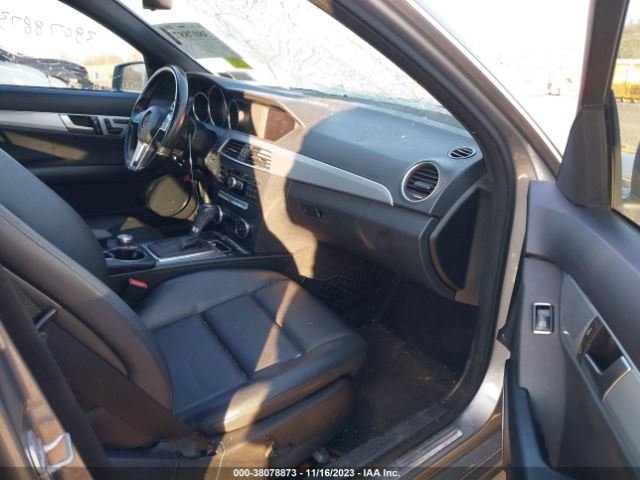 WDDGF8ABXER319507 Mercedes-Benz C 300