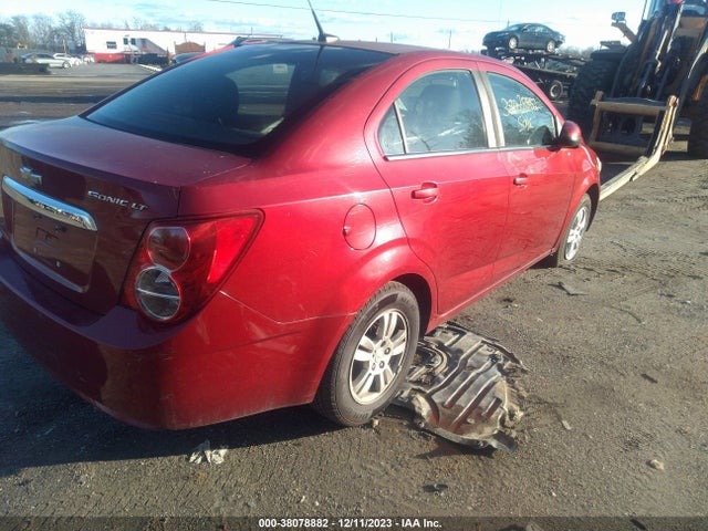 Chevrolet SONIC LT 2014 1G1JC5SH9E4228230 Image 4