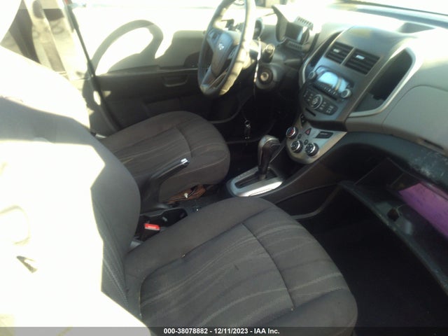 Chevrolet SONIC LT 2014 1G1JC5SH9E4228230 Image 5