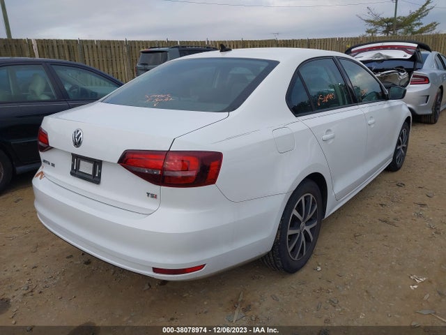 2016 VOLKSWAGEN JETTA 1.4T SE VIN: 3VWD67AJ2GM307075