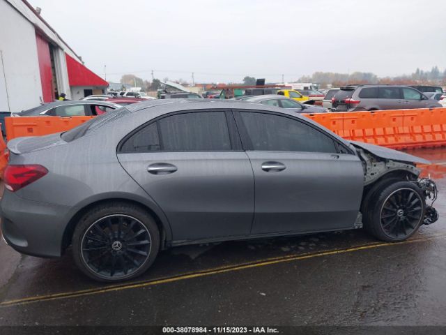 WDD3G4FBXKW020092 Mercedes-Benz A 220 4matic