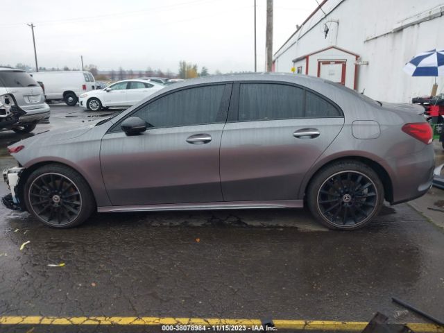 WDD3G4FBXKW020092 Mercedes-Benz A 220 4matic