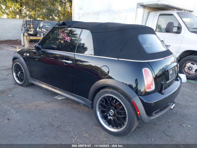 2005 MINI COOPER S WMWRH33525TF85680 Photo 2