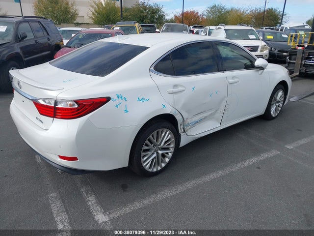 JTHBK1GG8F2164247 Lexus ES 350