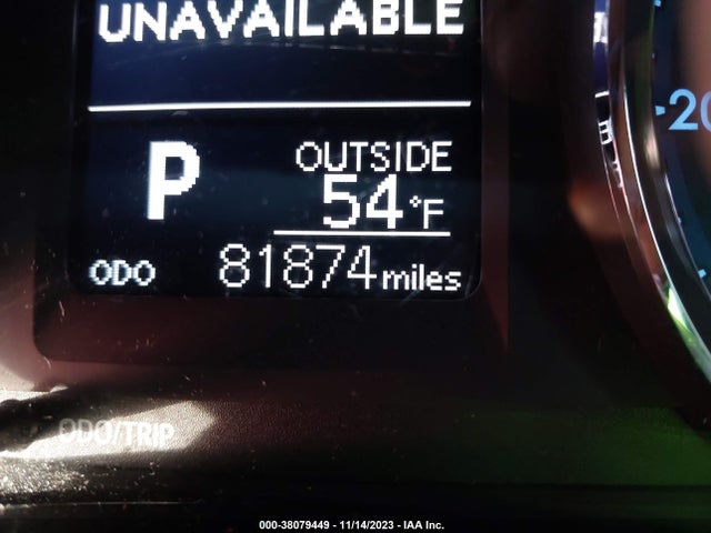 2018 TOYOTA COROLLA LE VIN: 2T1BURHE4JC114527