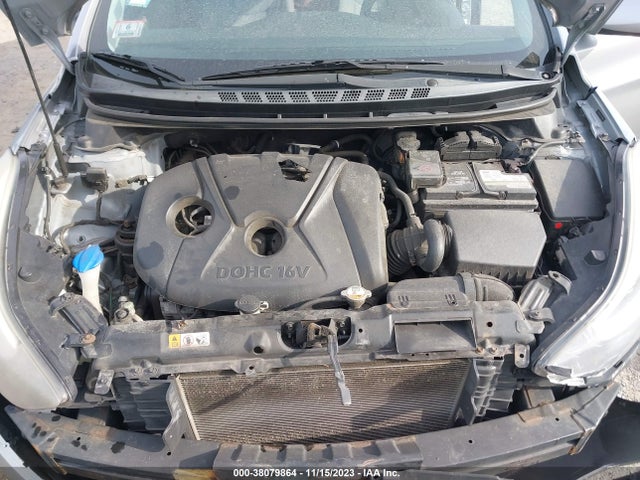 2015 HYUNDAI ELANTRA SE VIN: 5NPDH4AE7FH579253