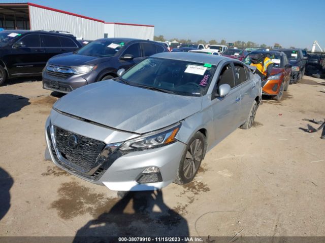 1N4BL4DW2NN354012 Nissan Altima Sv Intelligent Awd