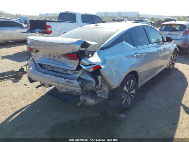 1N4BL4DW2NN354012 Nissan Altima Sv Intelligent Awd